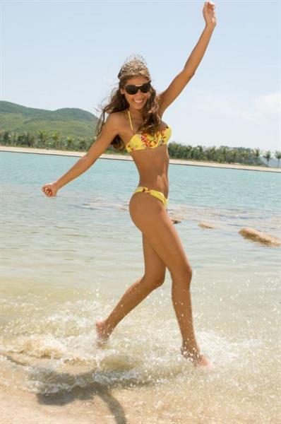 Dayana Mendoza in a bikini