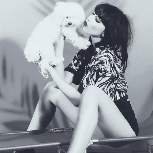 Daisy Lowe