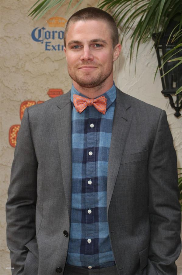 Stephen Amell