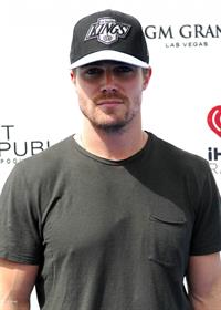 Stephen Amell