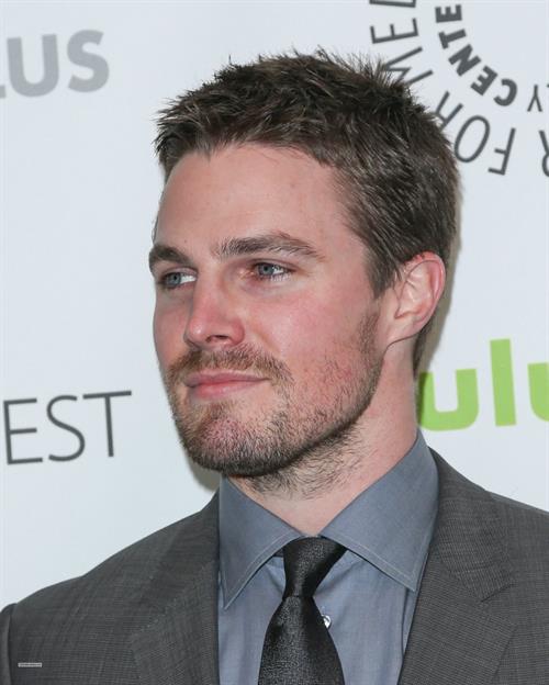 Stephen Amell