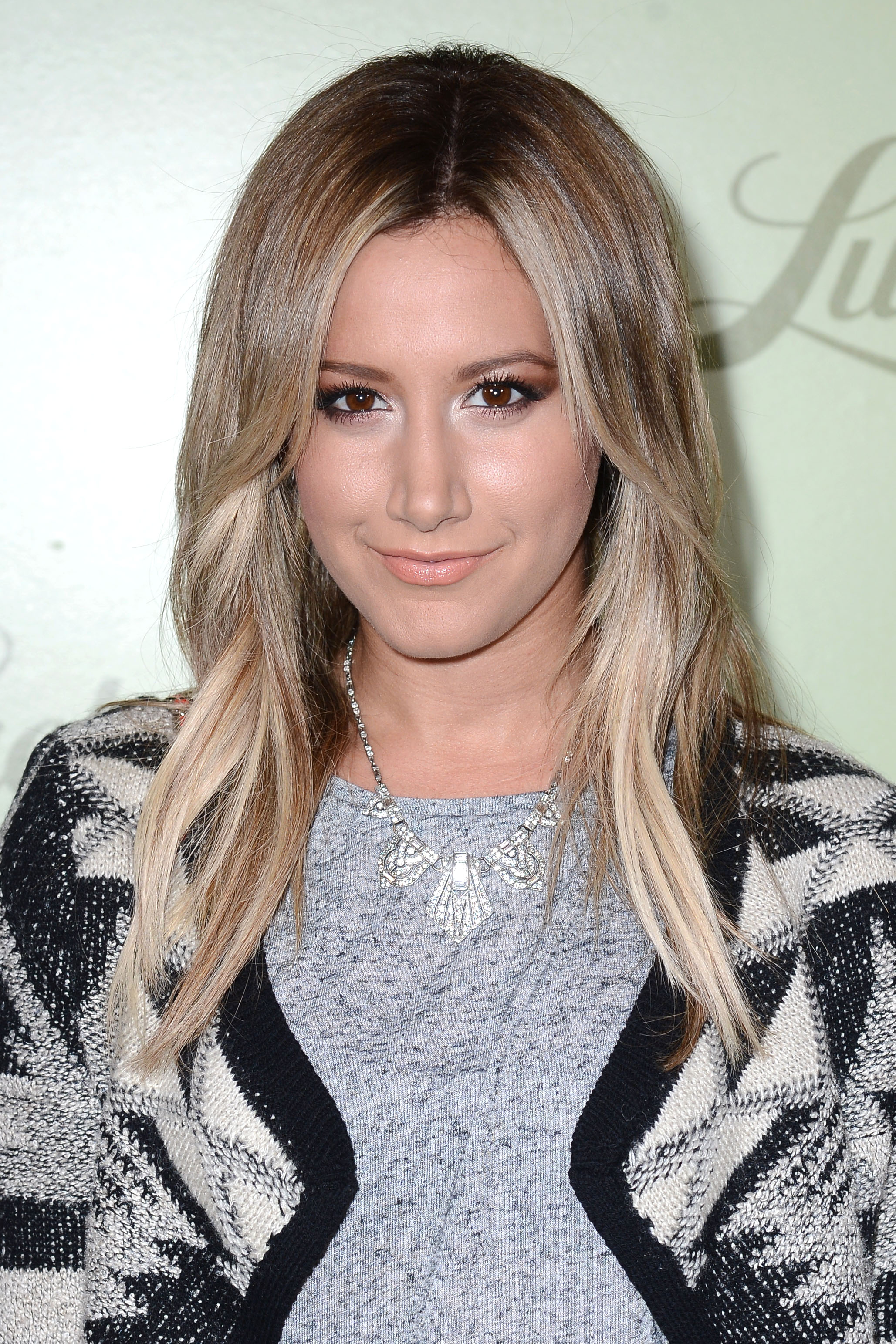 Ashley Tisdale – Lucky Brand Store Opening, LA 10/29/13  