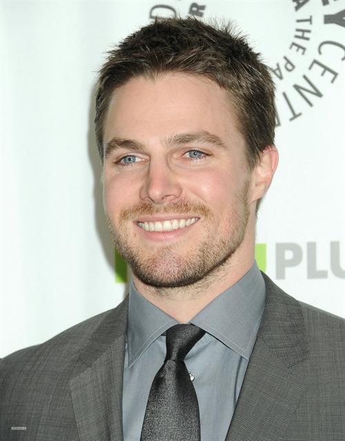 Stephen Amell