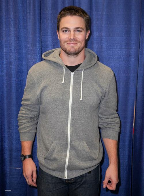 Stephen Amell
