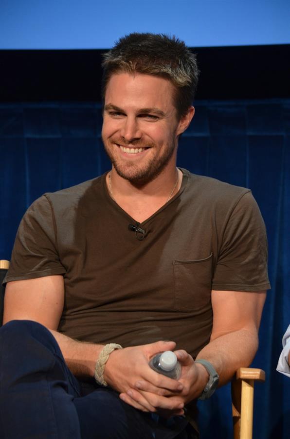 Stephen Amell