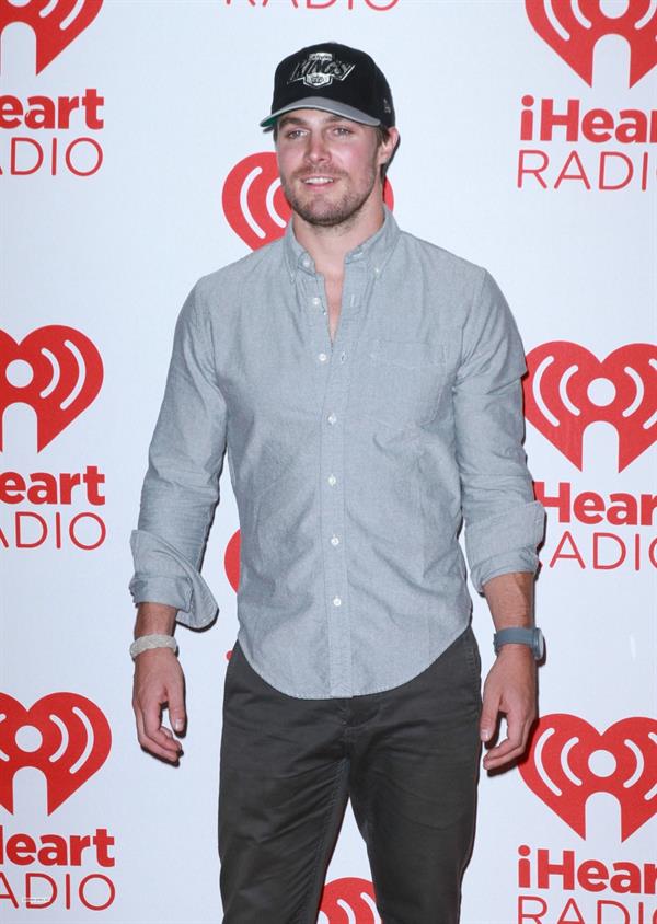 Stephen Amell