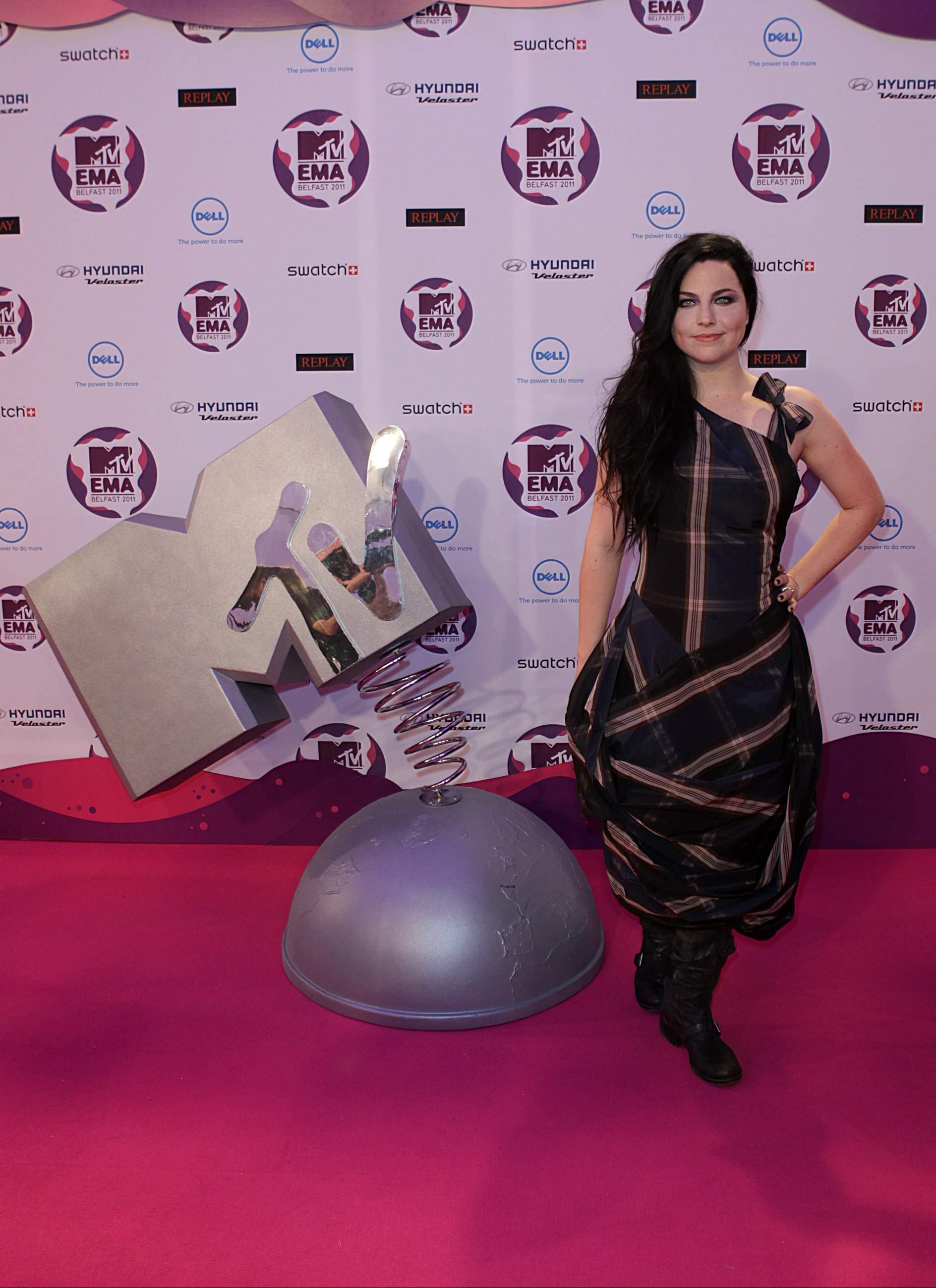 Amy Lee attends the 2011 MTV European Music Awards in Belfast Ireland on November 6, 2011