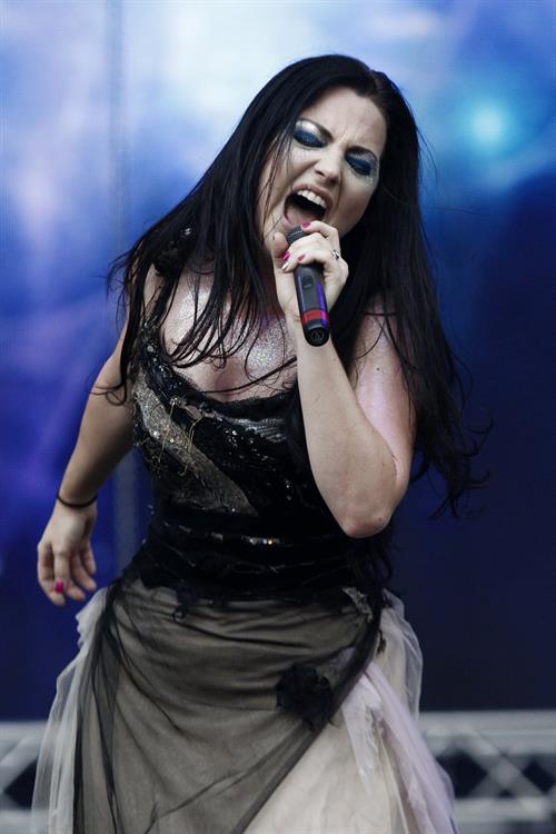 Amy Lee - Evanescence perform at the 2012 Heineken Jammin festival on July 6, 2012
