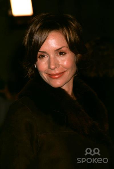 Embeth Davidtz