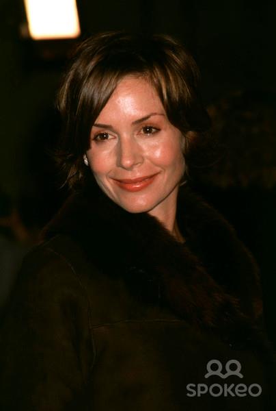 Embeth Davidtz