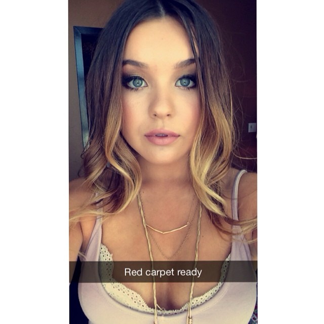 Torri Webster taking a selfie