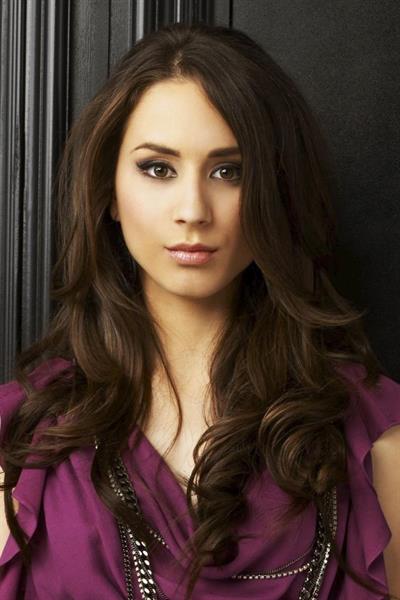Troian Bellisario