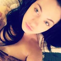 Alaina Beaton taking a selfie