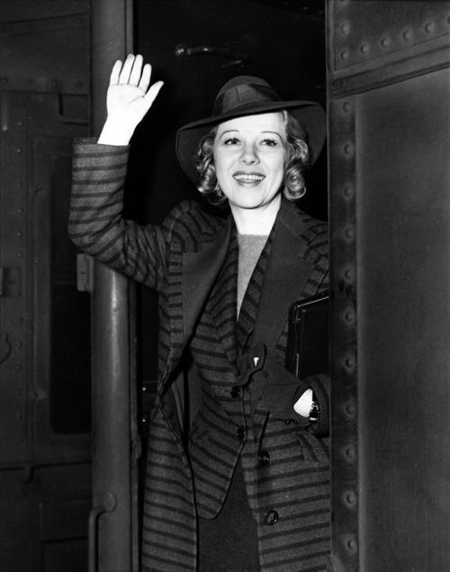 Glenda Farrell