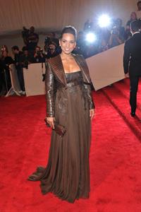 Alicia Keys Metropolitan Museum of Art Costume Institute Benefit on May 2, 2011