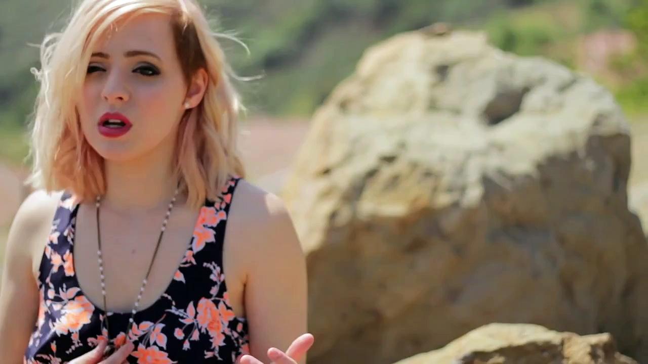 Madilyn Bailey. Madilyn Bailey "Chandelier Sia". Madilyn Bailey внешние отмели. Madilyn Bailey ноги.