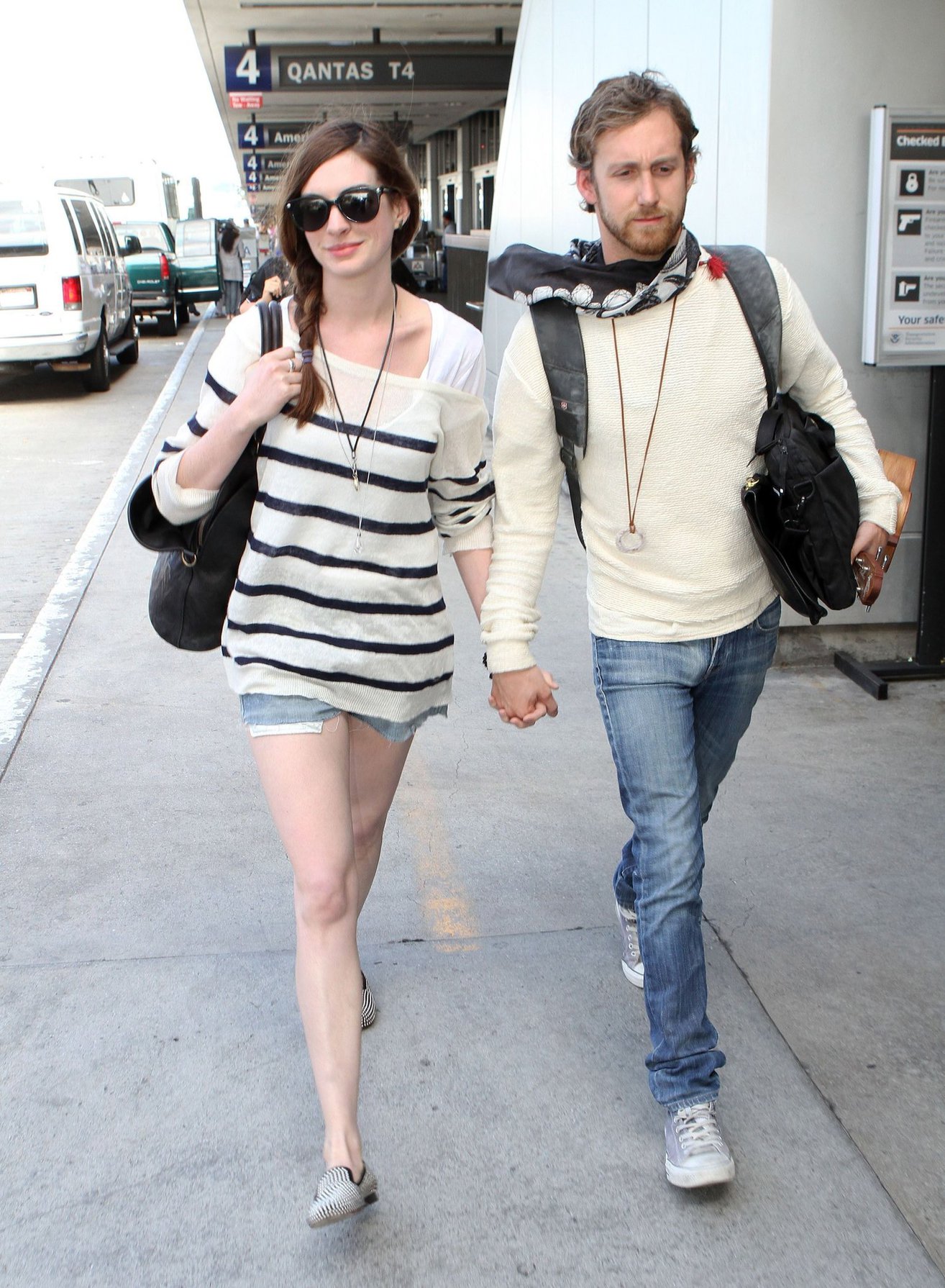 Anne Hathaway arrives at LAX airport in Los Angeles on September 3, 2011