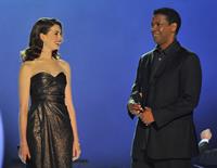 Anne Hathaway hosts the Nobel Peace Prize concert in Oslo on December 11, 2010