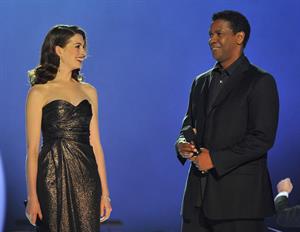 Anne Hathaway hosts the Nobel Peace Prize concert in Oslo on December 11, 2010