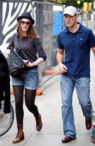 Anne Hathaway spends a day in Covent Garden London