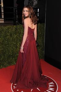 Anne Hathaway Vanity Fair Oscar Party on February 27, 2011
