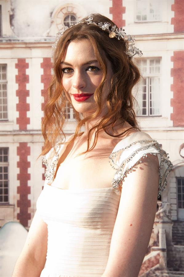 Anne Hathaway White Fairy Tale Love Ball in Paris on July 5, 2011