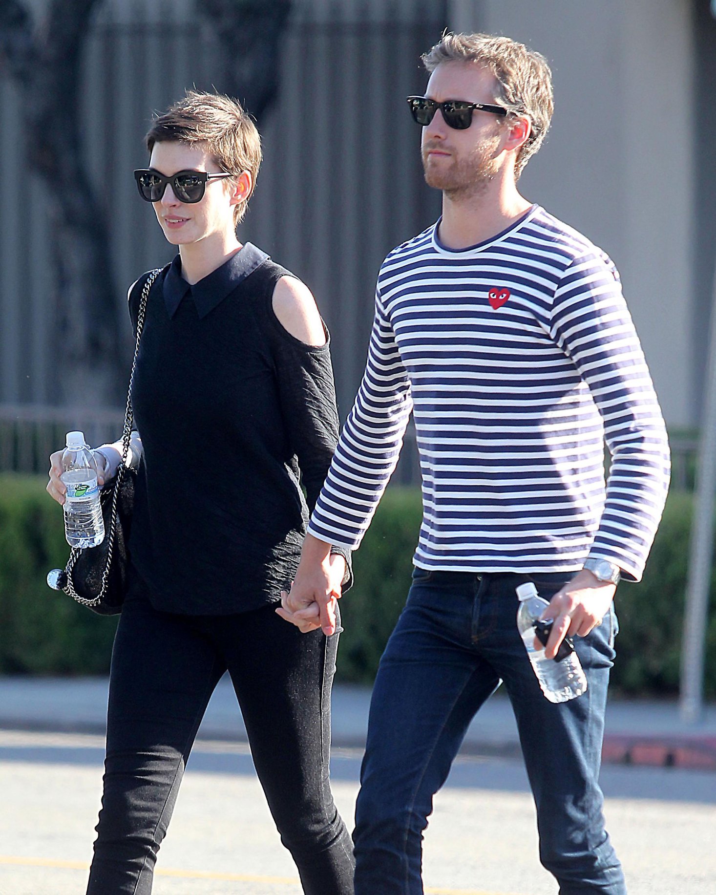 Anne Hathaway shopping in Los Angeles on June 22, 2012