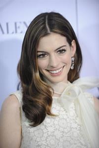 Anne Hathaway Love & Other Drugs screening at the DGA Theater in New York City on November 16, 2010