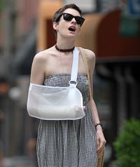 Anne Hathaway out for lunch in Brooklyn New York City on May 30, 2012