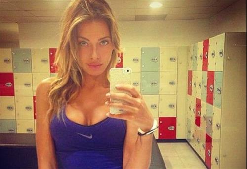 Alessia Tedeschi taking a selfie