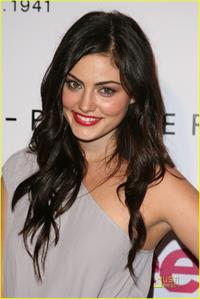 Phoebe Tonkin