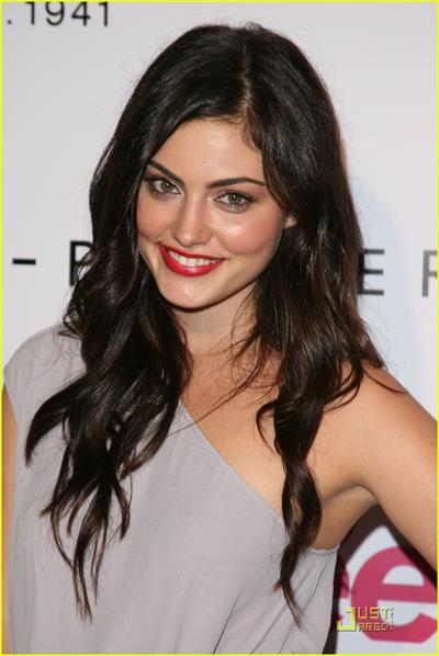 Phoebe Tonkin