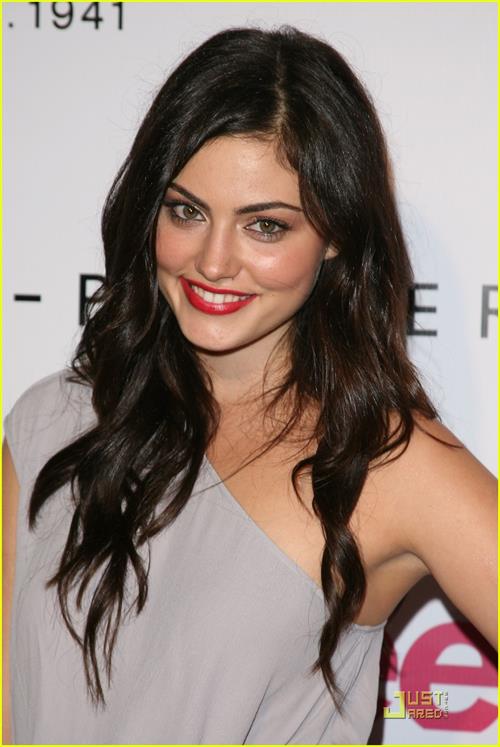 Phoebe Tonkin