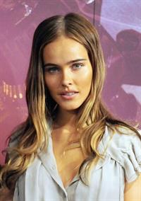 Isabel Lucas