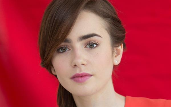 Lily Collins