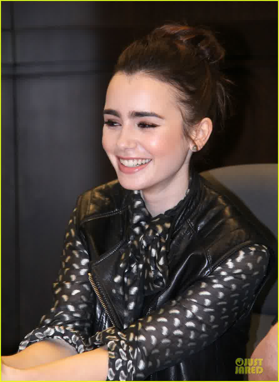 Lily Collins