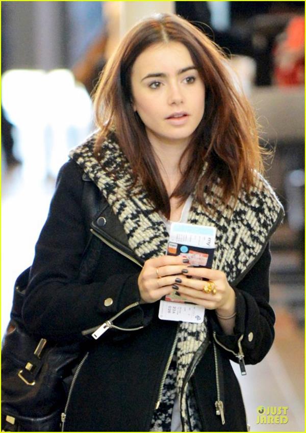 Lily Collins