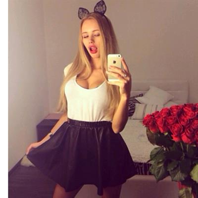 Olya Abramovich taking a selfie