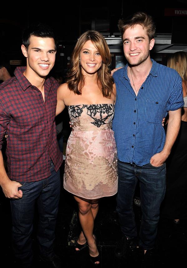 Ashley Greene 2010 Teen Choice Awards at the Gibson Amphitheatre on August 8 