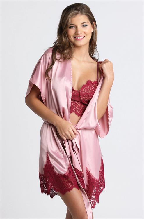 Gabriela Salles in lingerie