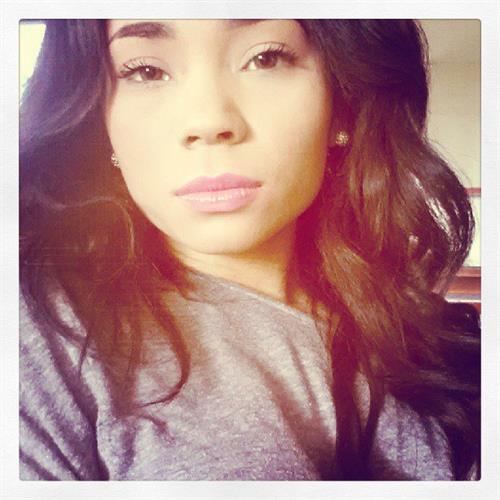 Stephanie George taking a selfie