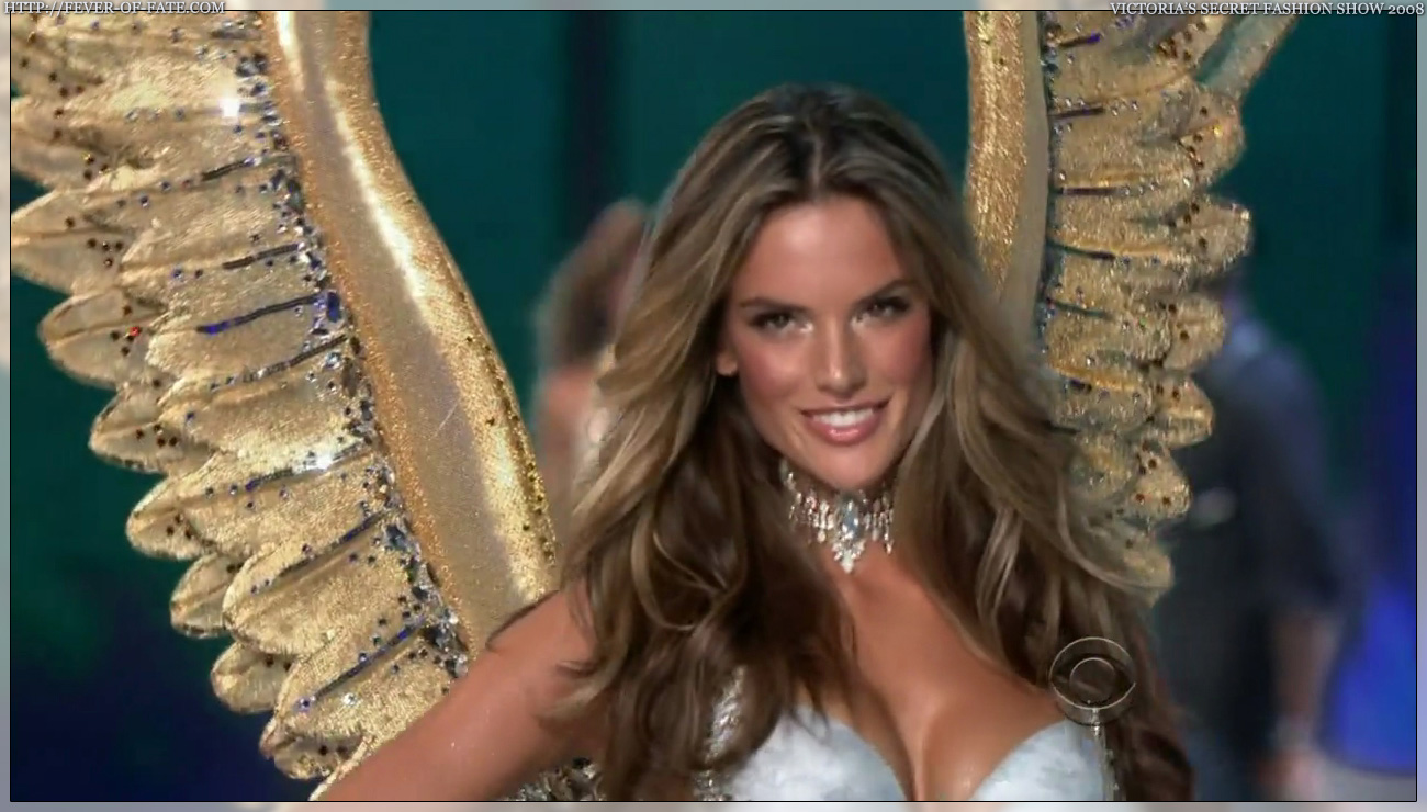 Alessandra Ambrosio in lingerie