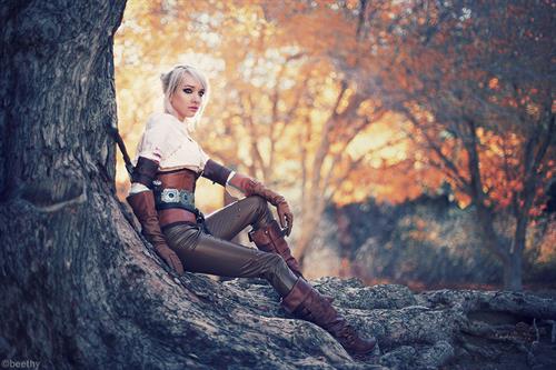 Lyz Brickley- Ciri Cosplay