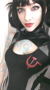 Lyz Brickley - Vladof Sickle Maya Cosplay