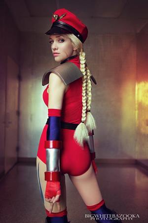 Lyz Brickley - Bison Cammy Cosplay