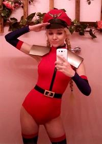 Lyz Brickley - Bison Cammy Cosplay