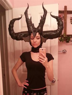 Lyz Brickley - Diablo's Lilith Cosplay