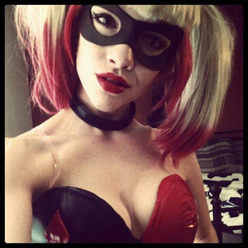 Lyz Brickley - Harley Quinn Cosplay