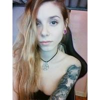 Maryann Fox taking a selfie