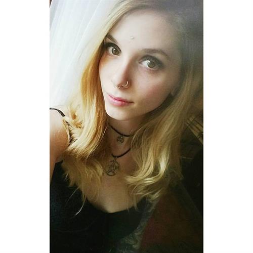 Maryann Fox taking a selfie